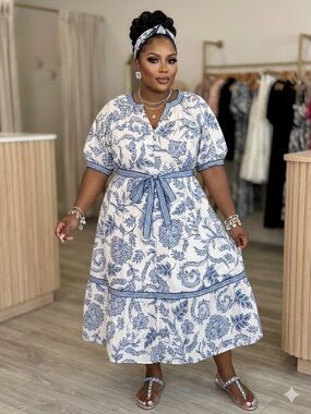 Blue Floral Midi Dress with Tie Waist and Short Sleeves